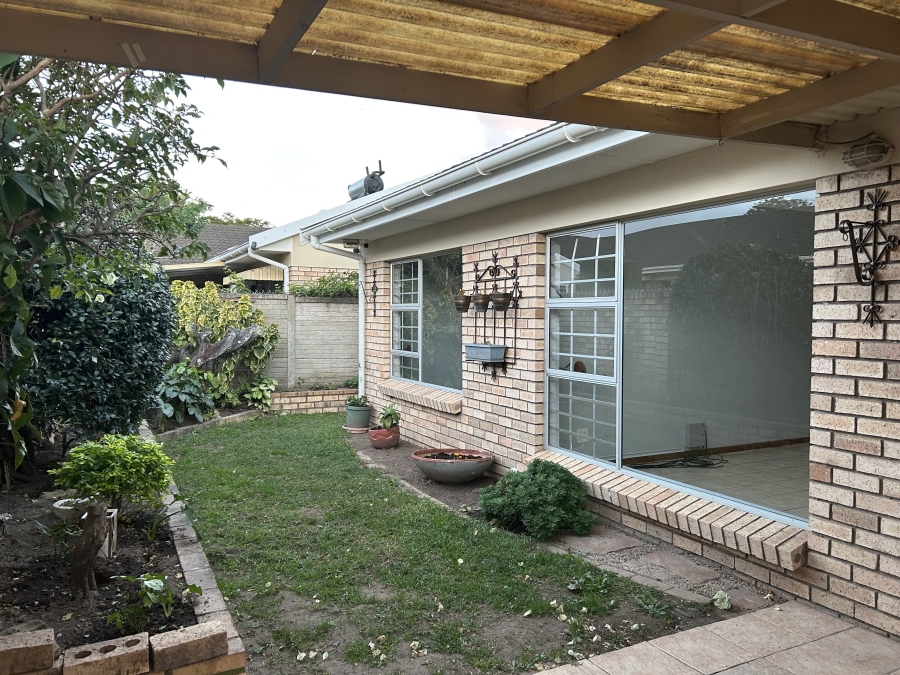 3 Bedroom Property for Sale in Abbotsford Eastern Cape